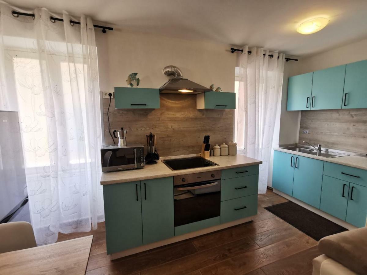 A Charming One-Bedroom Apartment In The Heart Of 'Rovinj' Exterior foto